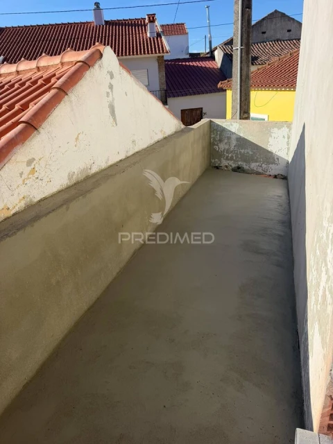 Moradia T2 para Venda em Peral