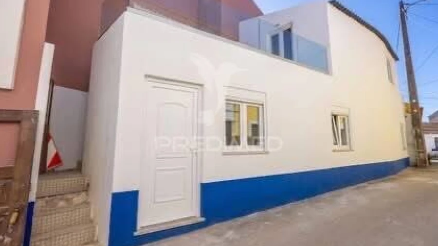 Moradia T2 para Venda em Peral