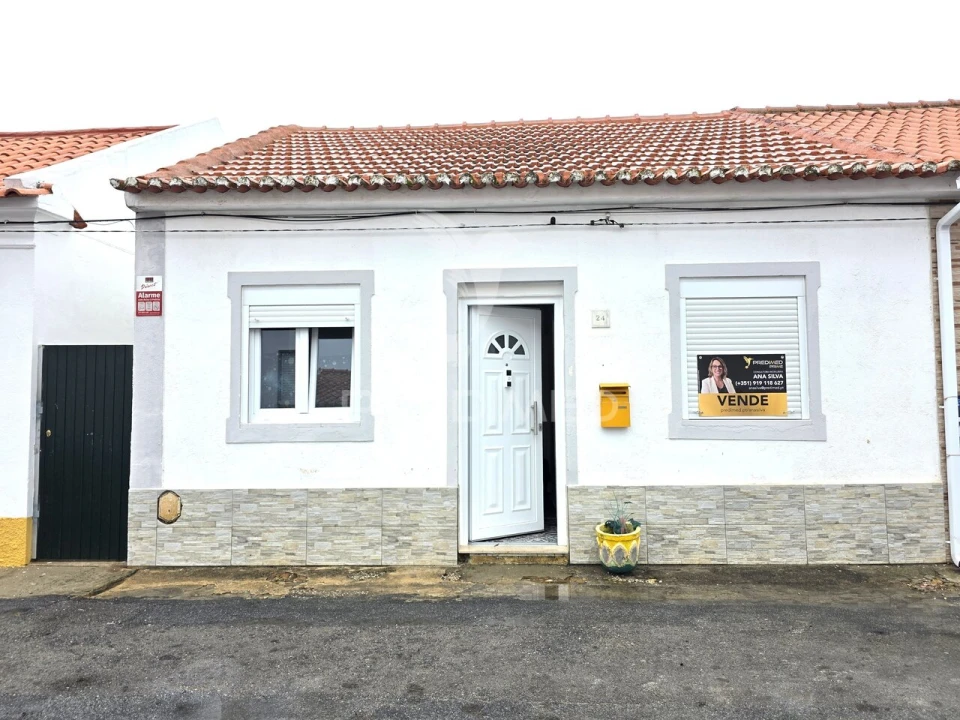 Moradia T2 para Venda em Atalaia Foto 1