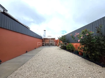 Moradia T2 para Venda em Atalaia
