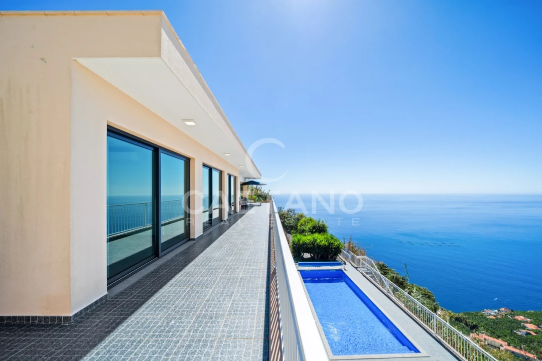 Moradia T3 para Venda em Arco da Calheta Foto 1