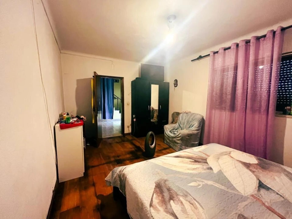 Moradia T5 para Venda em Castanheira Foto 17