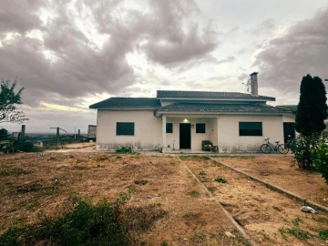 Moradia T5 para Venda em Castanheira