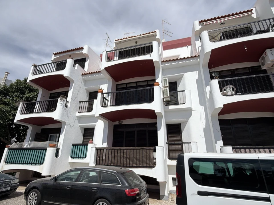 Apartamento T1 para Venda em Albufeira e Olhos de Água Foto 2