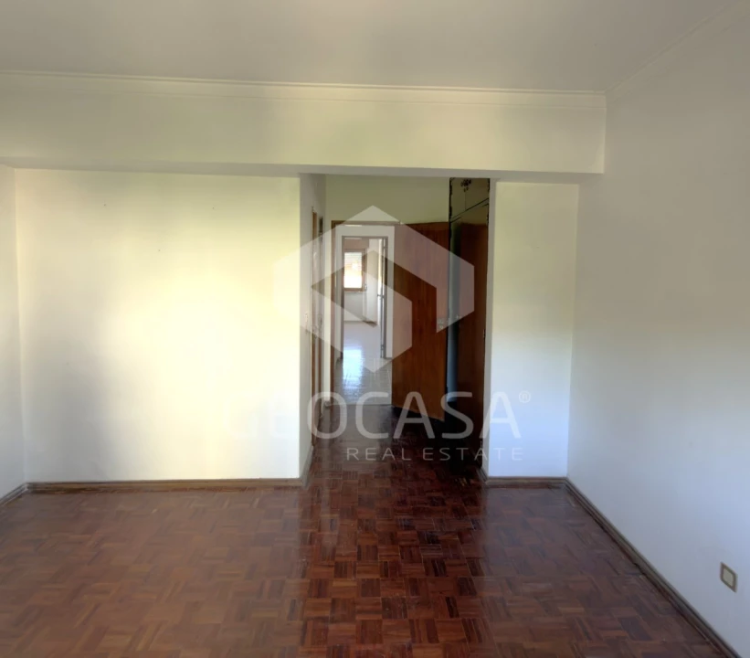 Apartamento T3 para Venda em Carnaxide e Queijas Foto 3