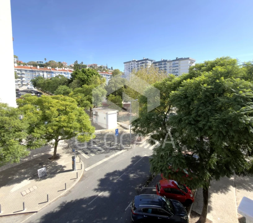 Apartamento T3 para Venda em Carnaxide e Queijas Foto 23