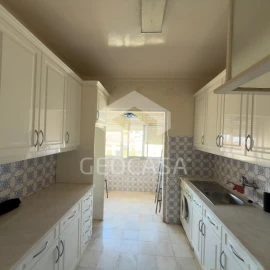 Apartamento T3 para Venda em Carnaxide e Queijas