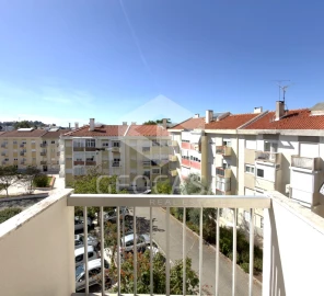 Apartamento T3 para Venda em Carnaxide e Queijas