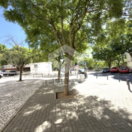 Apartamento T3 para Venda em Carnaxide e Queijas