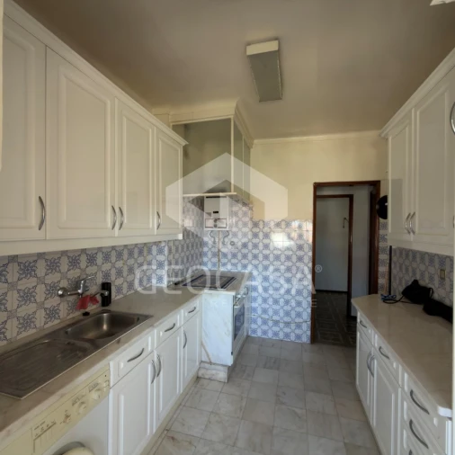 Apartamento T3 para Venda em Carnaxide e Queijas Foto 10