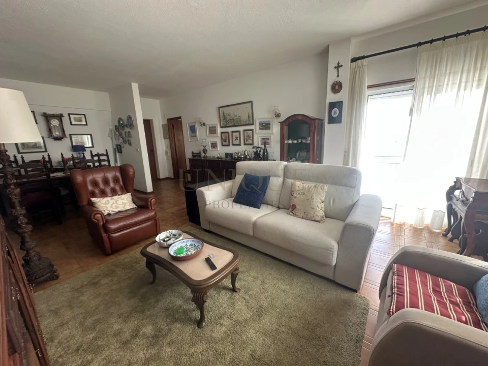Apartamento T2 para Venda em Lagos (São Sebastião e Santa Maria) Foto 1