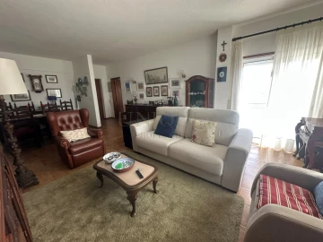 Apartamento T2 para Venda em Lagos (São Sebastião e Santa Maria)