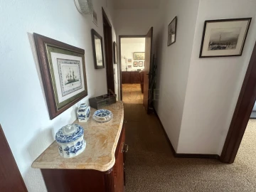 Apartamento T2 para Venda em Lagos (São Sebastião e Santa Maria)