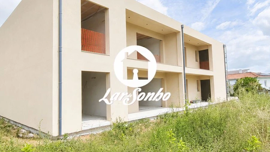 Apartamento T2 para Venda em Manhente