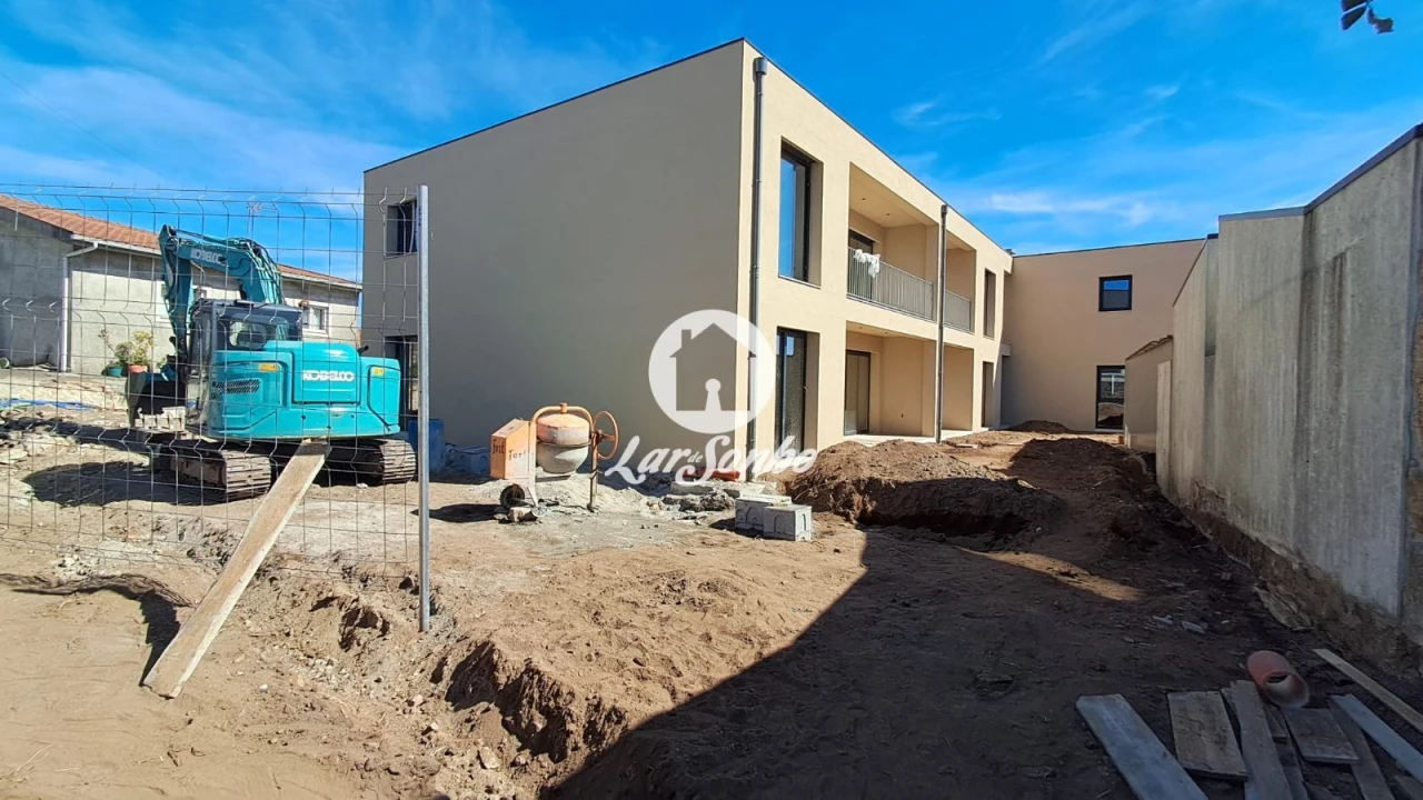 Apartamento T1 para Venda em Manhente Foto 30