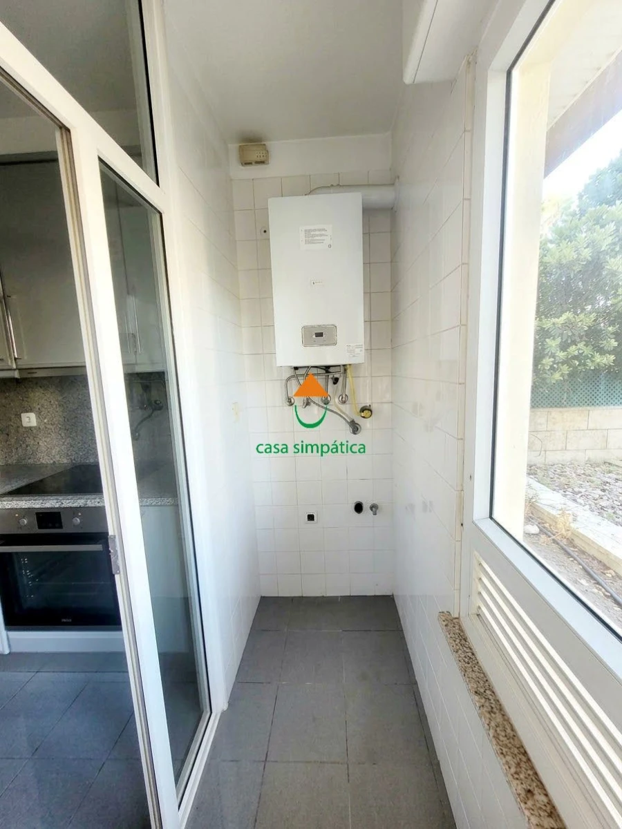 Apartamento T3 para Venda em Santa Marinha e São Pedro da Afurada Foto 4