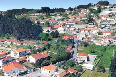 Moradia T1 para Venda em Lordelo