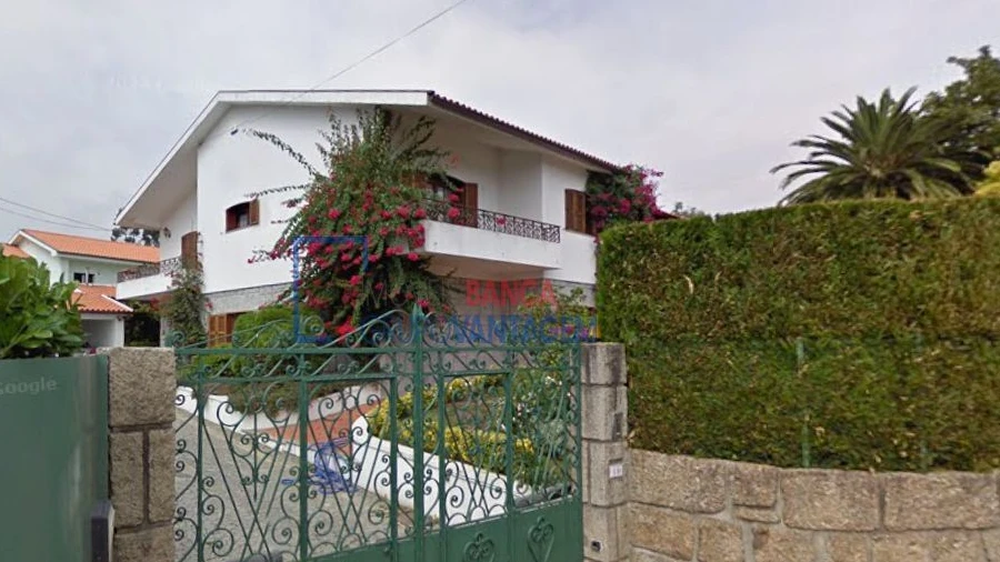 Moradia T1 para Venda em Lordelo