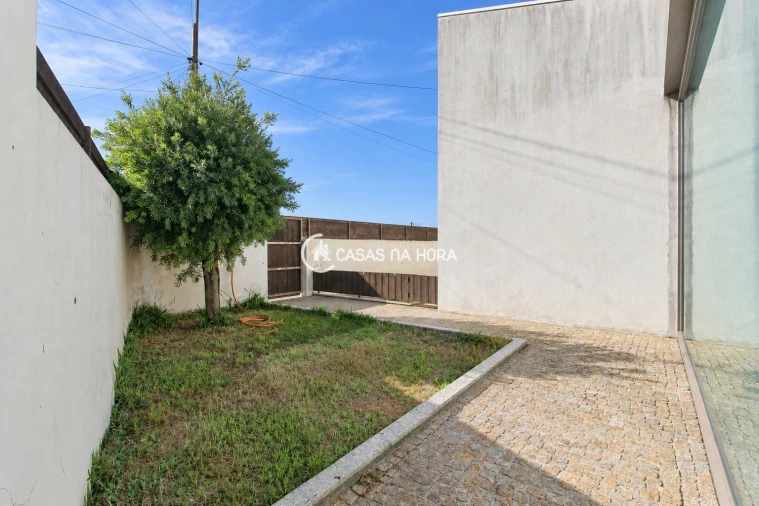 Moradia T1 para Arrendamento em Perafita, Lavra e Santa Cruz do Bispo Foto 17