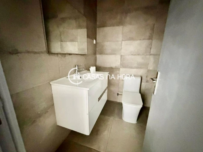 Apartamento T1 para Arrendamento em Charneca de Caparica e Sobreda Foto 9