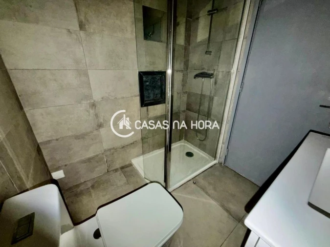 Apartamento T1 para Arrendamento em Charneca de Caparica e Sobreda Foto 10
