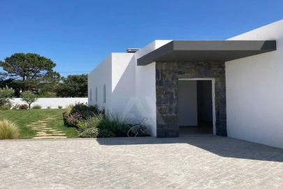 Moradia T3 para Venda em Nossa Senhora do Pópulo, Coto e São Gregório