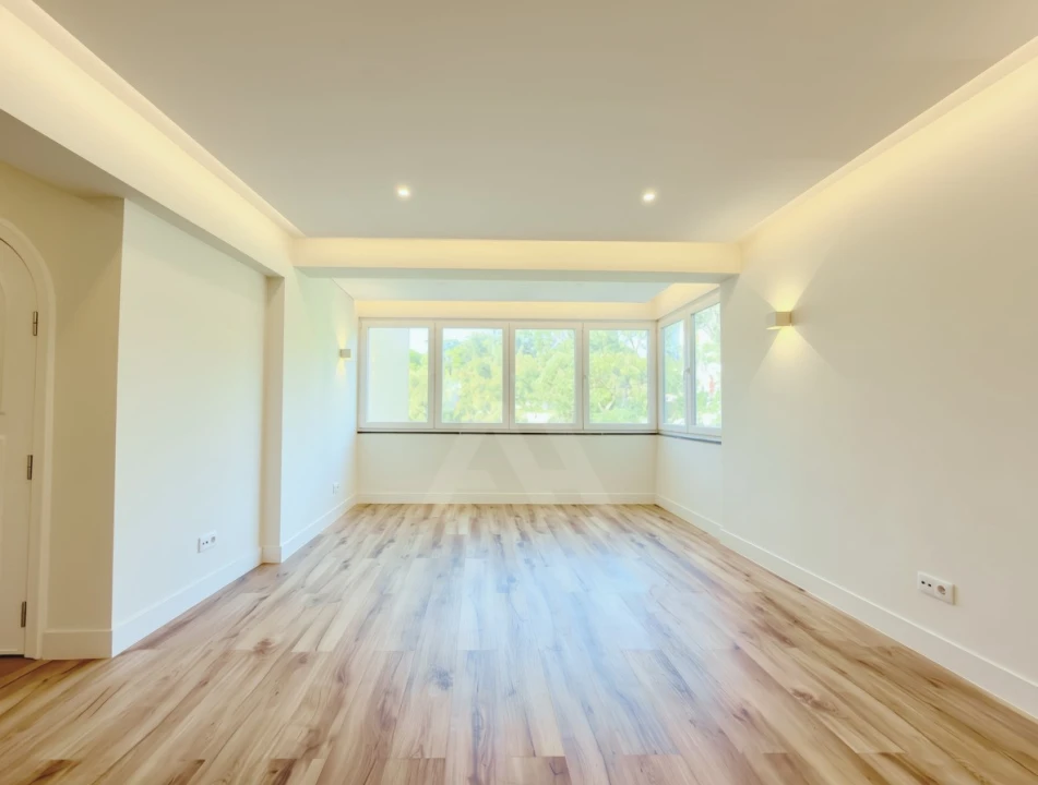 Apartamento T2 para Venda em Cascais e Estoril Foto 1