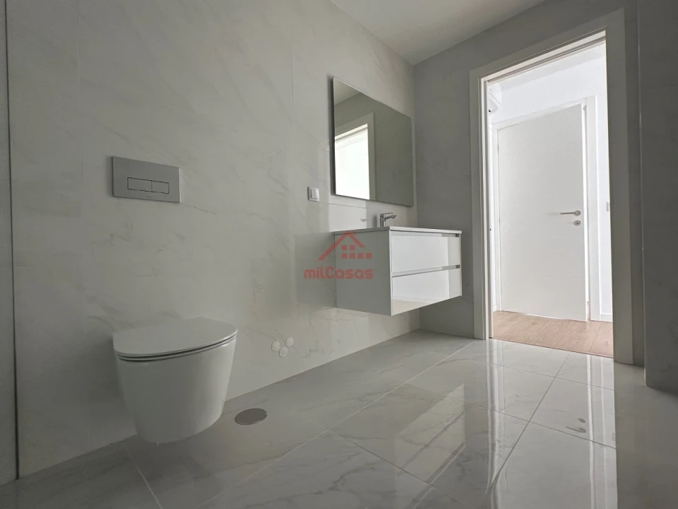 Apartamento T2 para Arrendamento em Ericeira Foto 16