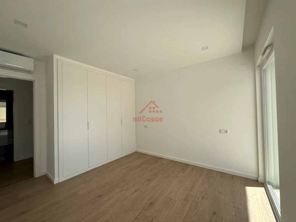 Apartamento T2 para Arrendamento em Ericeira Foto 20