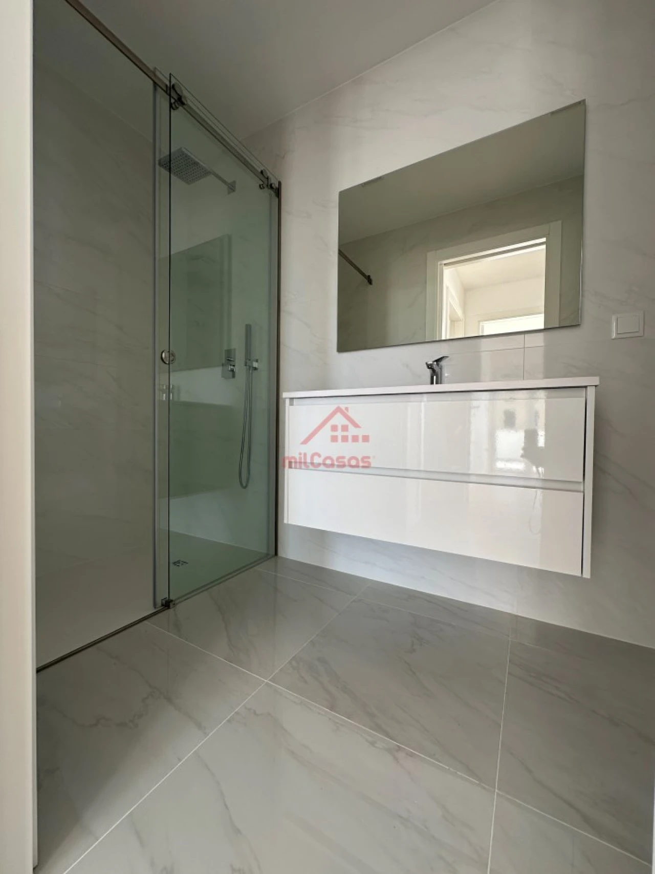 Apartamento T2 para Arrendamento em Ericeira Foto 24