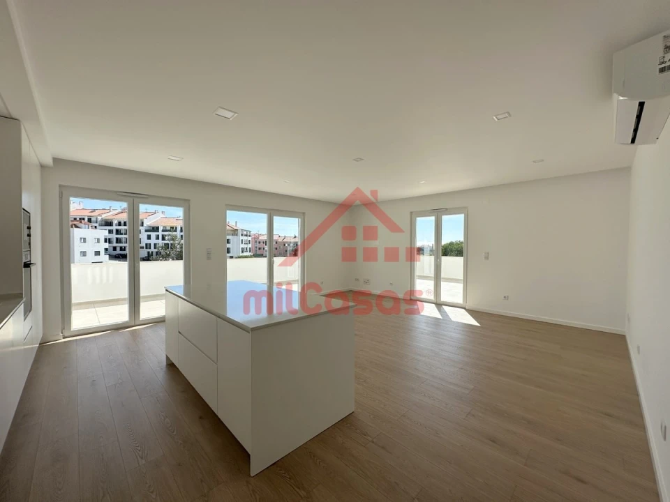 Apartamento T2 para Arrendamento em Ericeira Foto 1