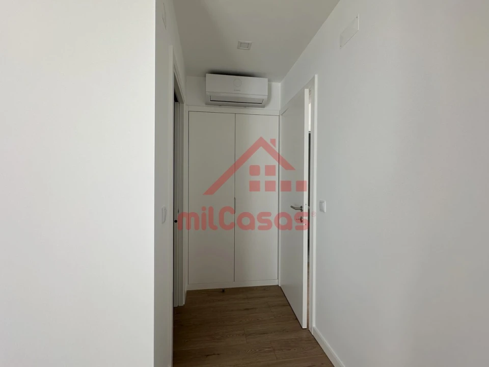 Apartamento T2 para Arrendamento em Ericeira Foto 11