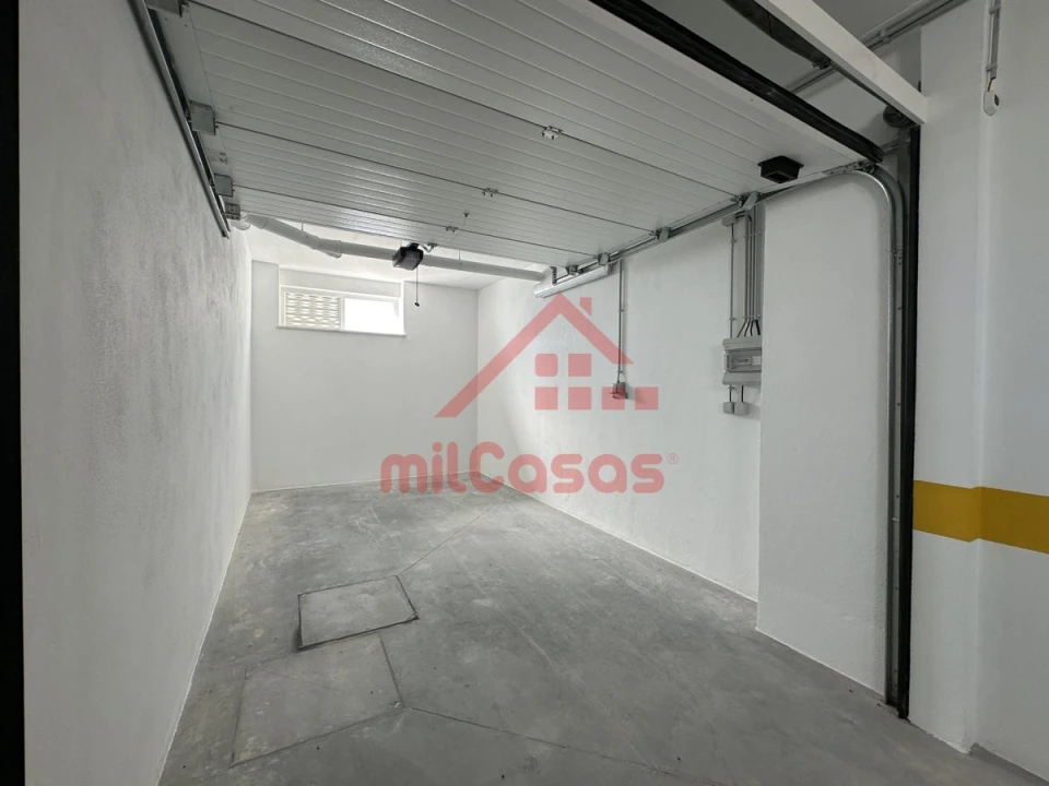 Apartamento T2 para Arrendamento em Ericeira Foto 35