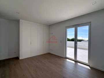 Apartamento T2 para Arrendamento em Ericeira