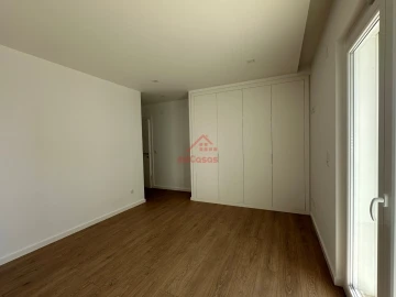 Apartamento T2 para Arrendamento em Ericeira