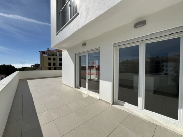 Apartamento T2 para Arrendamento em Ericeira