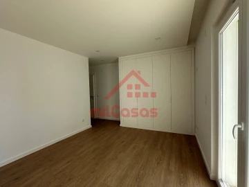 Apartamento T2 para Arrendamento em Ericeira