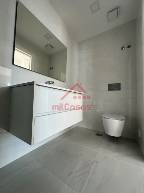 Apartamento T2 para Arrendamento em Ericeira
