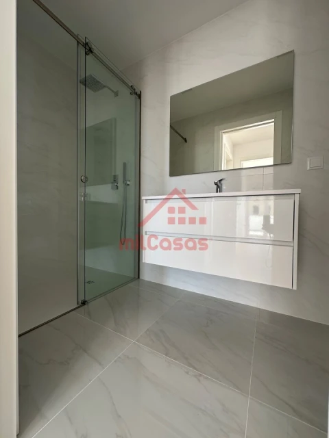 Apartamento T2 para Arrendamento em Ericeira