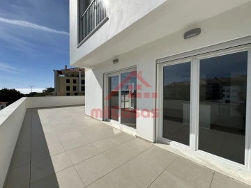 Apartamento T2 para Arrendamento em Ericeira