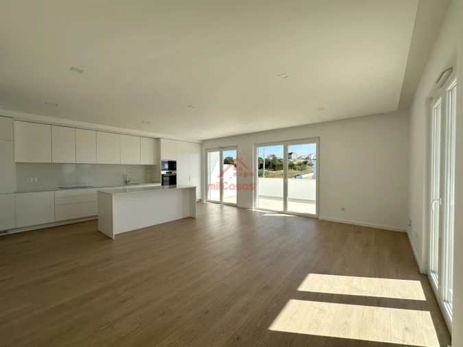 Apartamento T2 para Arrendamento em Ericeira Foto 2