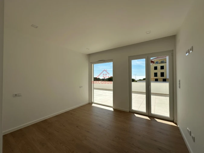 Apartamento T2 para Arrendamento em Ericeira Foto 21