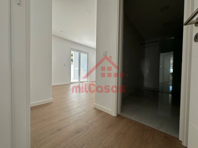 Apartamento T2 para Arrendamento em Ericeira Foto 10