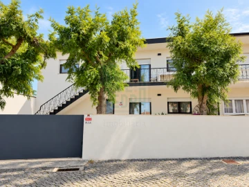 Apartamento T2 para Arrendamento em Apúlia e Fão