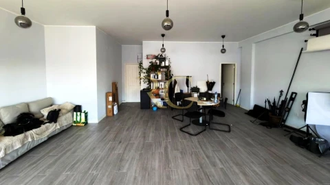 Loja para Arrendamento em Moreira