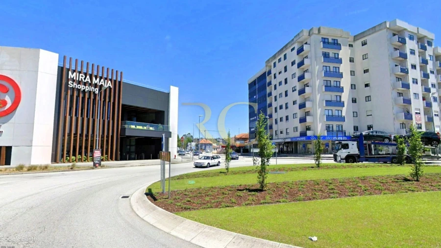 Loja para Arrendamento em Moreira