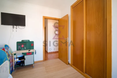Apartamento T3 para Venda em Bombarral e Vale Covo