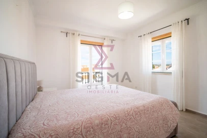 Apartamento T3 para Venda em Bombarral e Vale Covo