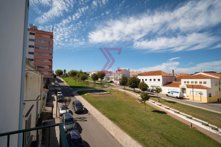 Apartamento T3 para Venda em Bombarral e Vale Covo Foto 19