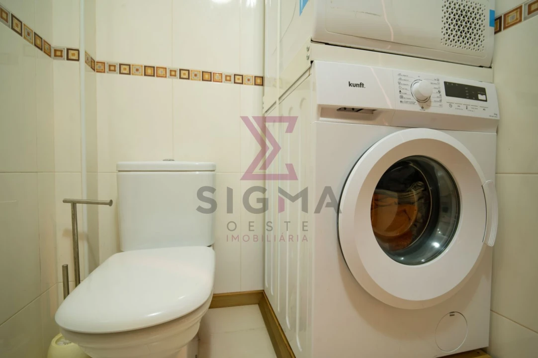 Apartamento T3 para Venda em Bombarral e Vale Covo Foto 14
